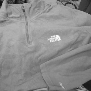 North Face 1/4 zip Pull Over